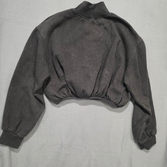 Zara New York Graphic Cropped Sweatshirt Mock Neck Washed Black Bubble Hem M - Picture 6 of 6